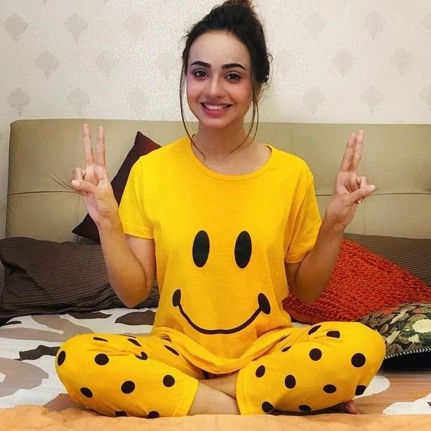 Yellow Smiley Printed  Night Suit - Anika Fashions
